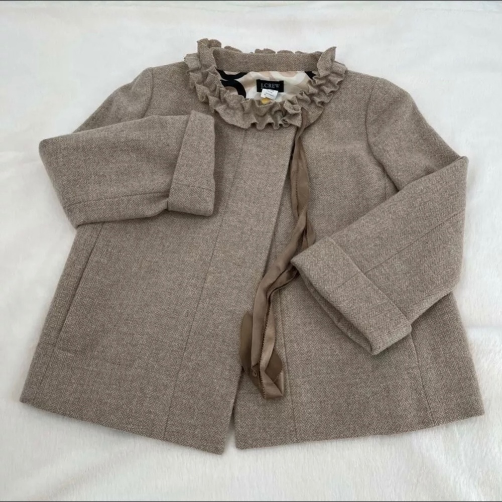 J. Crew Women’s Coat Brown Wool Tweed Silk lining Ruffle Collar Snap Pockets 6